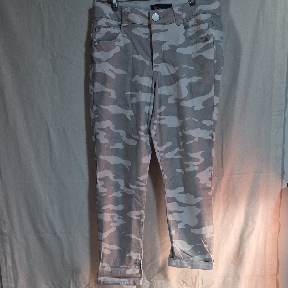 Democracy Ab Solution Camo - Picture 2 of 6